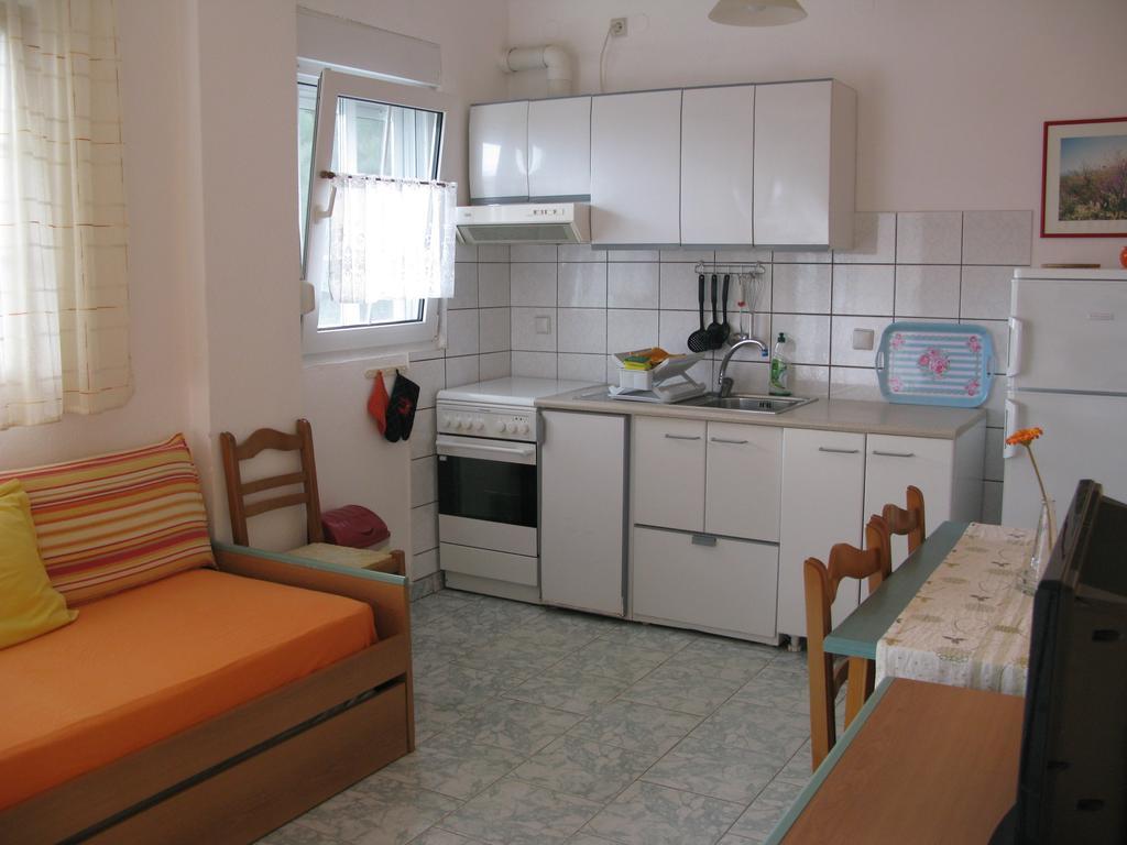 Seaview Aparthotel Неа-Потідея Номер фото