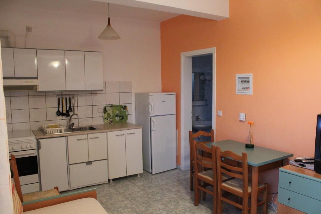Seaview Aparthotel Неа-Потідея Номер фото